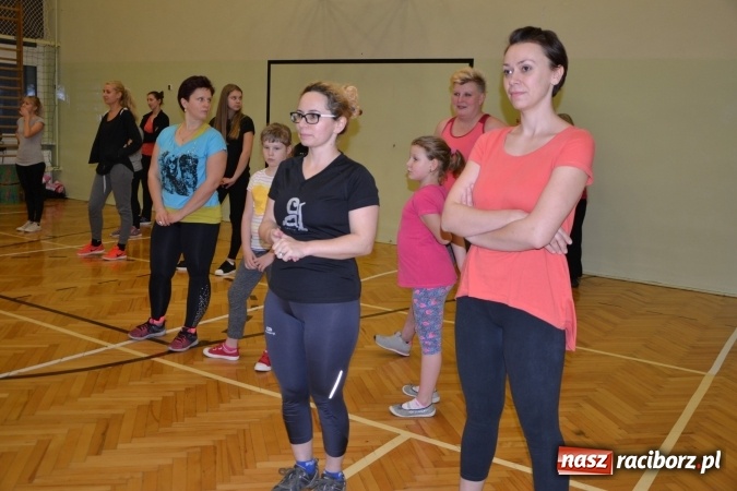 Zdjęcie w galerii na portalu naszraciborz.pl: I Charytatywny Maraton Fitness w Krzyżanowicach dla Sebastiana wiadomości z regionu