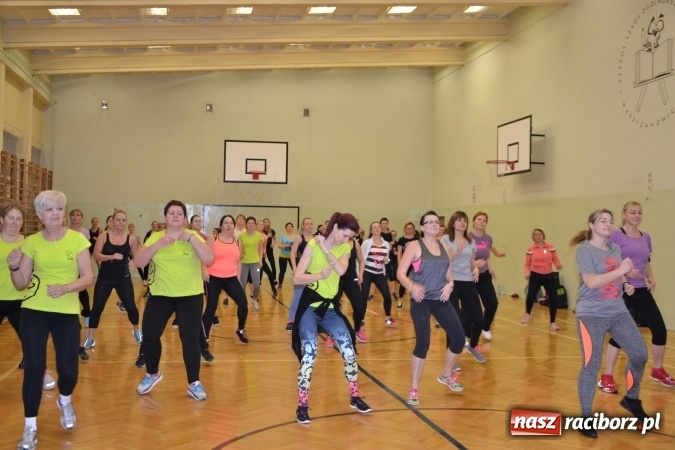 Zdjęcie w galerii na portalu naszraciborz.pl: I Charytatywny Maraton Fitness w Krzyżanowicach dla Sebastiana wiadomości z regionu
