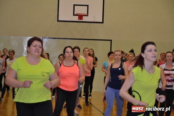 Zdjęcie w galerii na portalu naszraciborz.pl: I Charytatywny Maraton Fitness w Krzyżanowicach dla Sebastiana wiadomości z regionu