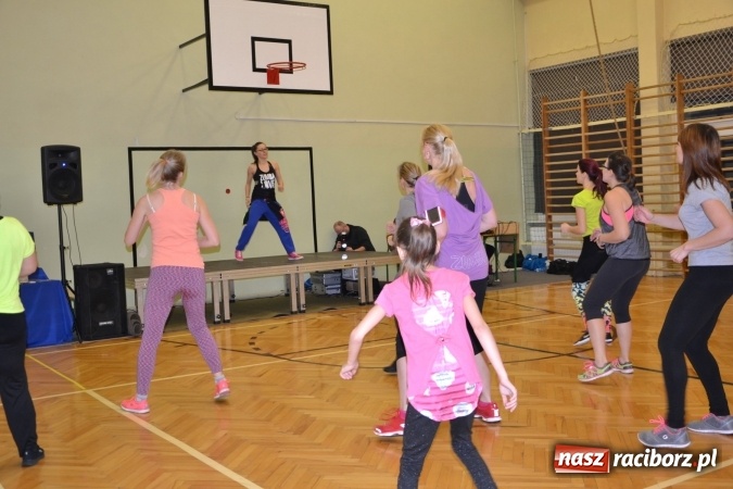 Zdjęcie w galerii na portalu naszraciborz.pl: I Charytatywny Maraton Fitness w Krzyżanowicach dla Sebastiana wiadomości z regionu