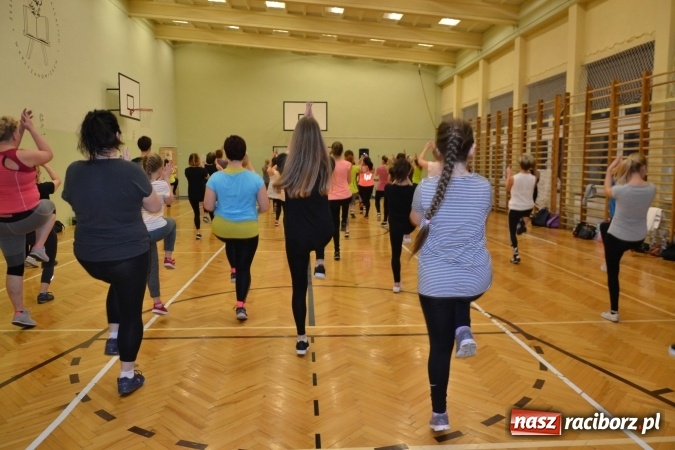 Zdjęcie w galerii na portalu naszraciborz.pl: I Charytatywny Maraton Fitness w Krzyżanowicach dla Sebastiana wiadomości z regionu