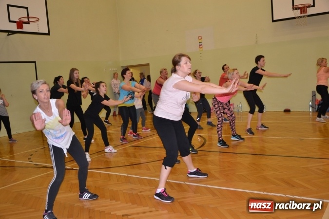 Zdjęcie w galerii na portalu naszraciborz.pl: I Charytatywny Maraton Fitness w Krzyżanowicach dla Sebastiana wiadomości z regionu