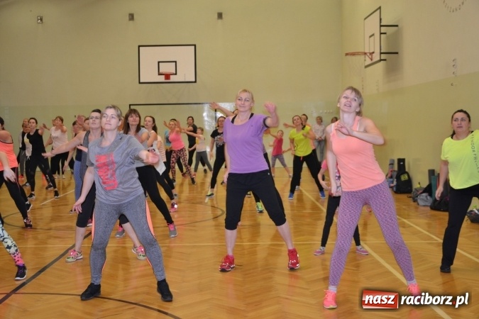 Zdjęcie w galerii na portalu naszraciborz.pl: I Charytatywny Maraton Fitness w Krzyżanowicach dla Sebastiana wiadomości z regionu