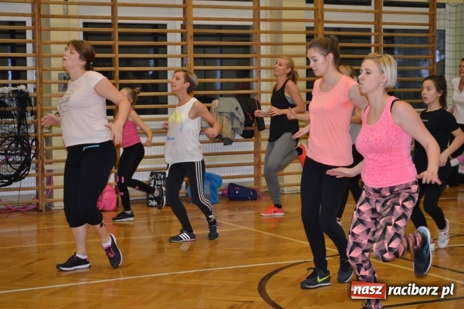 Zdjęcie w galerii na portalu naszraciborz.pl: I Charytatywny Maraton Fitness w Krzyżanowicach dla Sebastiana wiadomości z regionu