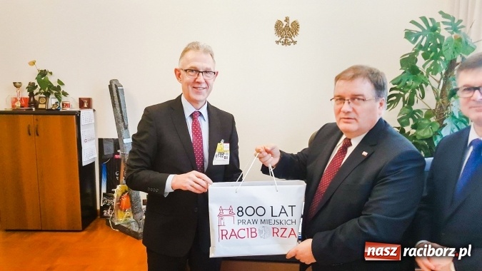 Zdjęcie w galerii na portalu naszraciborz.pl: 800 lat Raciborza odbije się echem w stolicy wiadomości z regionu