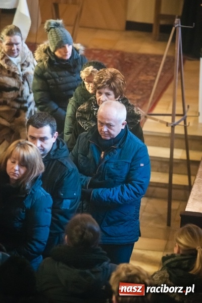 Zdjęcie w galerii na portalu naszraciborz.pl: Ostatnie pożegnanie śp. Edwarda Szota, byłego dyrektora SP 13 wiadomości z regionu