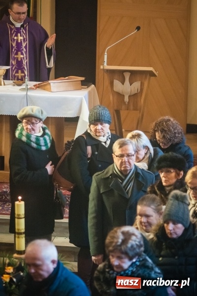 Zdjęcie w galerii na portalu naszraciborz.pl: Ostatnie pożegnanie śp. Edwarda Szota, byłego dyrektora SP 13 wiadomości z regionu