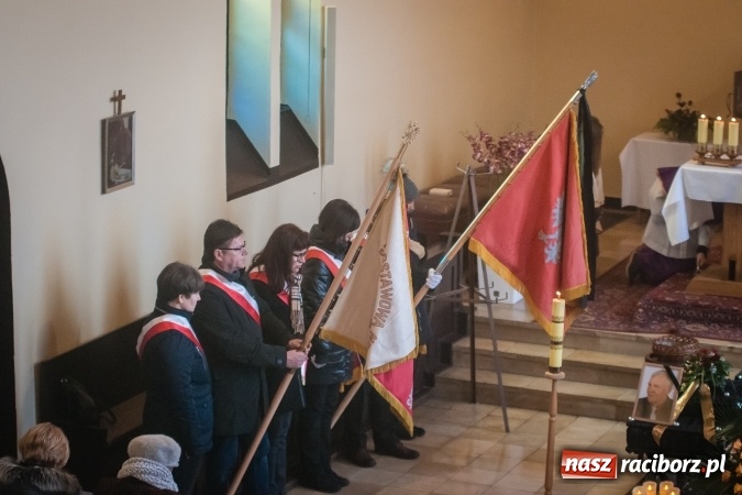 Zdjęcie w galerii na portalu naszraciborz.pl: Ostatnie pożegnanie śp. Edwarda Szota, byłego dyrektora SP 13 wiadomości z regionu