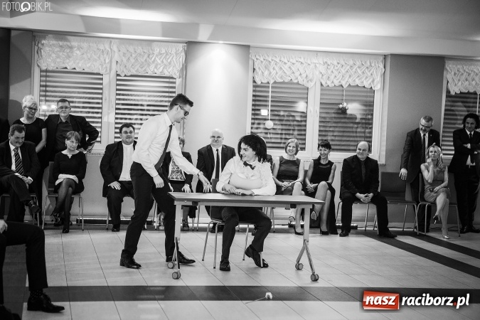 Zdjęcie w galerii na portalu naszraciborz.pl: Studniówki 2017. Tak się bawi II Liceum Ogólnokształcące wiadomości z regionu