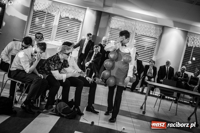 Zdjęcie w galerii na portalu naszraciborz.pl: Studniówki 2017. Tak się bawi II Liceum Ogólnokształcące wiadomości z regionu