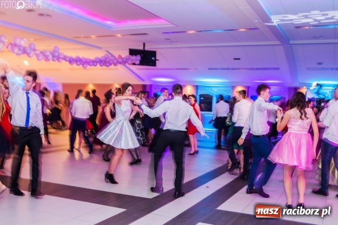 Zdjęcie w galerii na portalu naszraciborz.pl: Studniówki 2017. Tak się bawi II Liceum Ogólnokształcące wiadomości z regionu