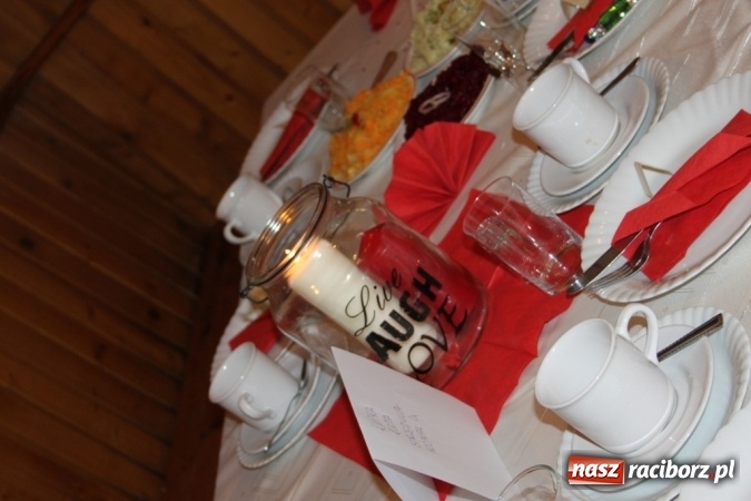 Zdjęcie w galerii na portalu naszraciborz.pl: Jubileuszowy bal walentynkowy Caritas w Wojnowicach  wiadomości z regionu