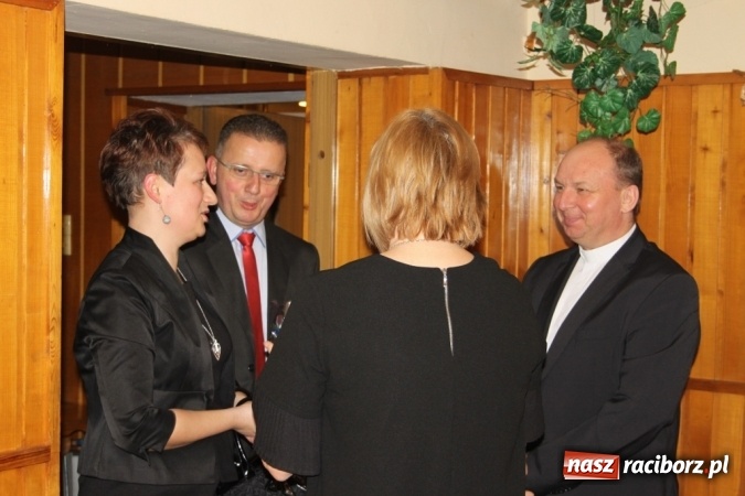 Zdjęcie w galerii na portalu naszraciborz.pl: Jubileuszowy bal walentynkowy Caritas w Wojnowicach  wiadomości z regionu