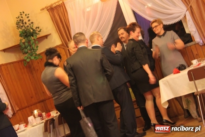 Zdjęcie w galerii na portalu naszraciborz.pl: Jubileuszowy bal walentynkowy Caritas w Wojnowicach  wiadomości z regionu