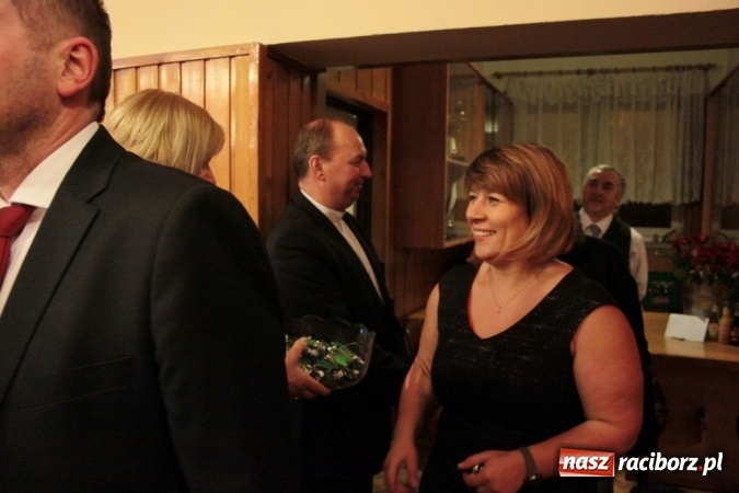 Zdjęcie w galerii na portalu naszraciborz.pl: Jubileuszowy bal walentynkowy Caritas w Wojnowicach  wiadomości z regionu