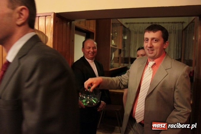 Zdjęcie w galerii na portalu naszraciborz.pl: Jubileuszowy bal walentynkowy Caritas w Wojnowicach  wiadomości z regionu