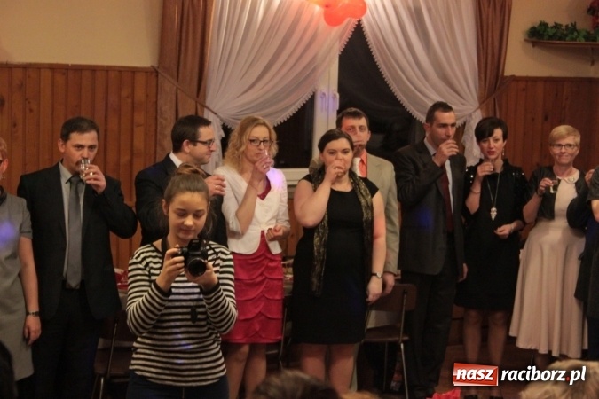 Zdjęcie w galerii na portalu naszraciborz.pl: Jubileuszowy bal walentynkowy Caritas w Wojnowicach  wiadomości z regionu