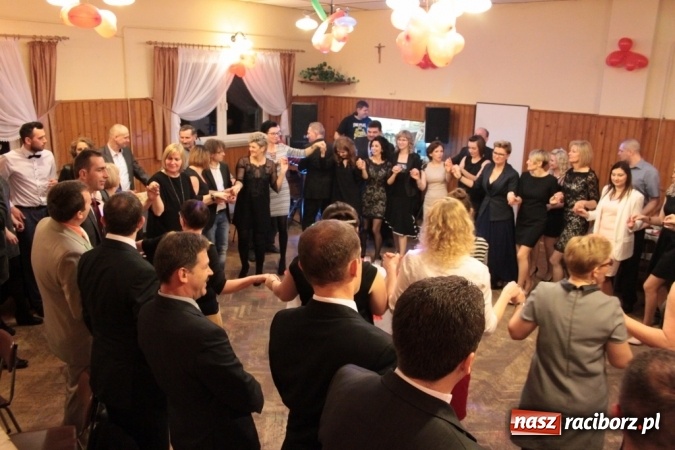 Zdjęcie w galerii na portalu naszraciborz.pl: Jubileuszowy bal walentynkowy Caritas w Wojnowicach  wiadomości z regionu