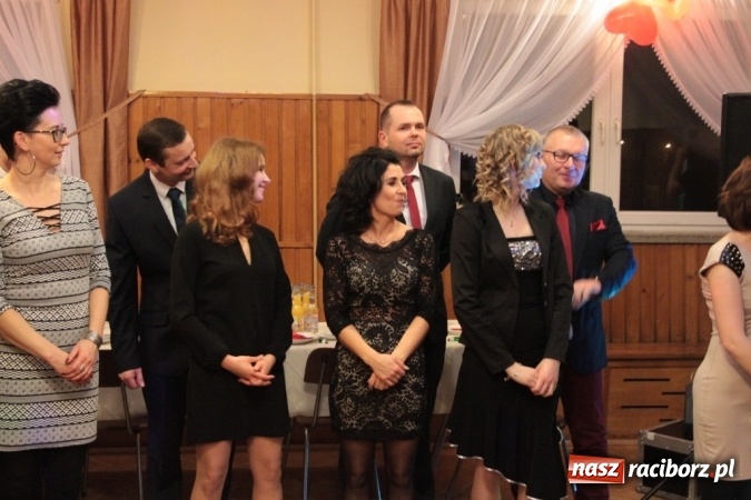 Zdjęcie w galerii na portalu naszraciborz.pl: Jubileuszowy bal walentynkowy Caritas w Wojnowicach  wiadomości z regionu