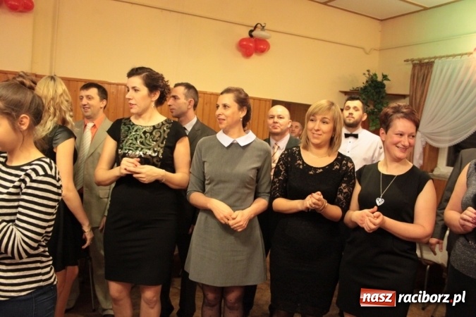 Zdjęcie w galerii na portalu naszraciborz.pl: Jubileuszowy bal walentynkowy Caritas w Wojnowicach  wiadomości z regionu