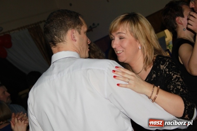 Zdjęcie w galerii na portalu naszraciborz.pl: Jubileuszowy bal walentynkowy Caritas w Wojnowicach  wiadomości z regionu