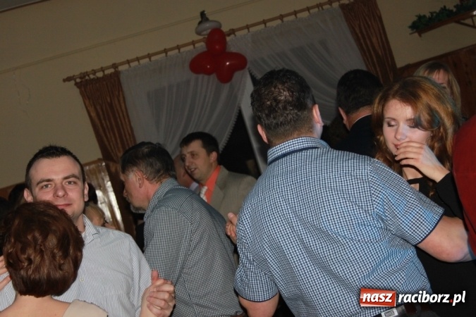 Zdjęcie w galerii na portalu naszraciborz.pl: Jubileuszowy bal walentynkowy Caritas w Wojnowicach  wiadomości z regionu