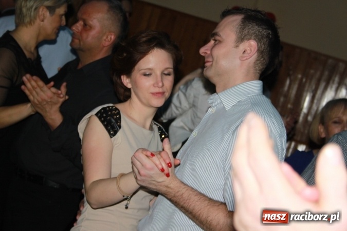 Zdjęcie w galerii na portalu naszraciborz.pl: Jubileuszowy bal walentynkowy Caritas w Wojnowicach  wiadomości z regionu