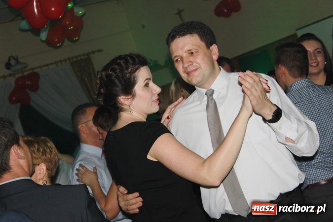 Zdjęcie w galerii na portalu naszraciborz.pl: Jubileuszowy bal walentynkowy Caritas w Wojnowicach  wiadomości z regionu