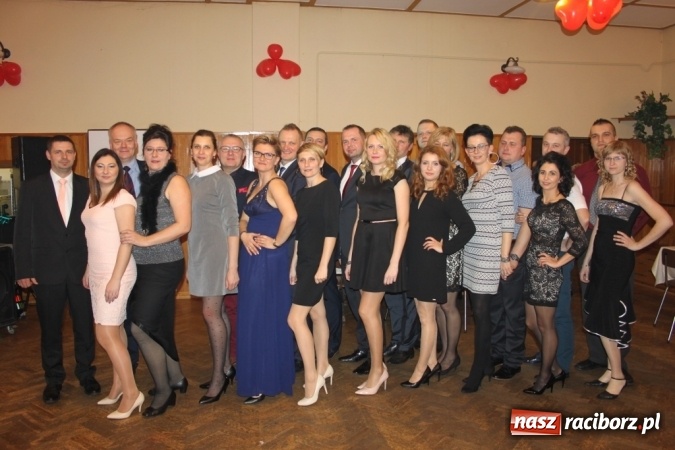 Zdjęcie w galerii na portalu naszraciborz.pl: Jubileuszowy bal walentynkowy Caritas w Wojnowicach  wiadomości z regionu