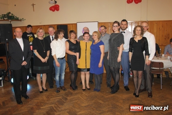 Zdjęcie w galerii na portalu naszraciborz.pl: Jubileuszowy bal walentynkowy Caritas w Wojnowicach  wiadomości z regionu
