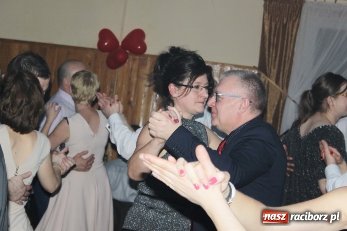 Zdjęcie w galerii na portalu naszraciborz.pl: Jubileuszowy bal walentynkowy Caritas w Wojnowicach  wiadomości z regionu