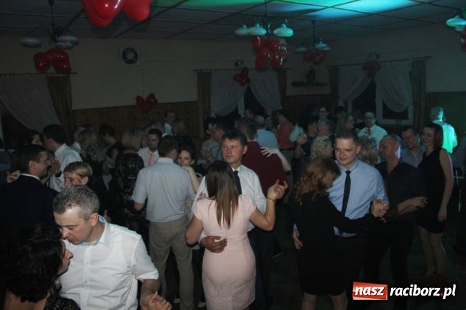 Zdjęcie w galerii na portalu naszraciborz.pl: Jubileuszowy bal walentynkowy Caritas w Wojnowicach  wiadomości z regionu