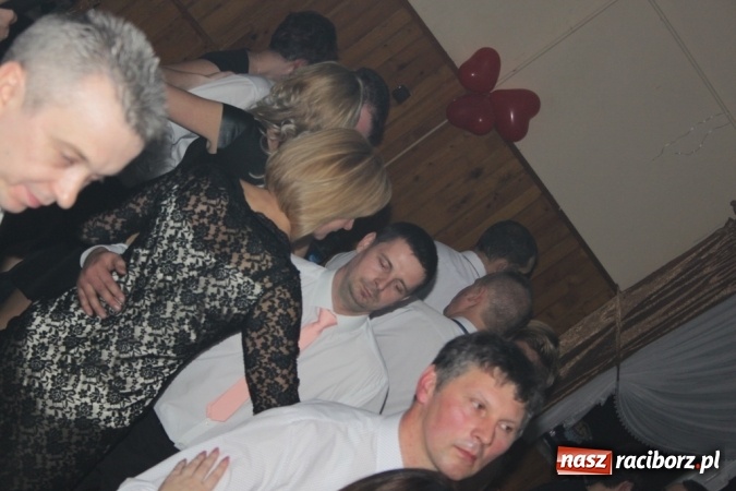 Zdjęcie w galerii na portalu naszraciborz.pl: Jubileuszowy bal walentynkowy Caritas w Wojnowicach  wiadomości z regionu