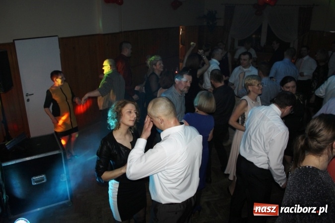 Zdjęcie w galerii na portalu naszraciborz.pl: Jubileuszowy bal walentynkowy Caritas w Wojnowicach  wiadomości z regionu