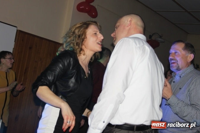Zdjęcie w galerii na portalu naszraciborz.pl: Jubileuszowy bal walentynkowy Caritas w Wojnowicach  wiadomości z regionu