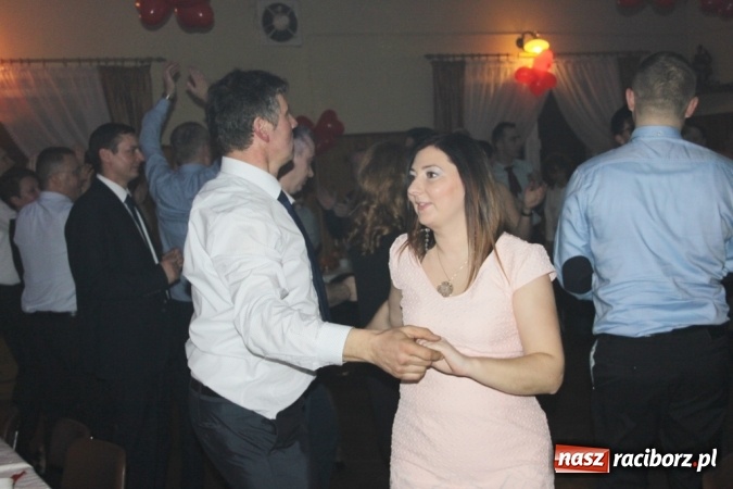 Zdjęcie w galerii na portalu naszraciborz.pl: Jubileuszowy bal walentynkowy Caritas w Wojnowicach  wiadomości z regionu