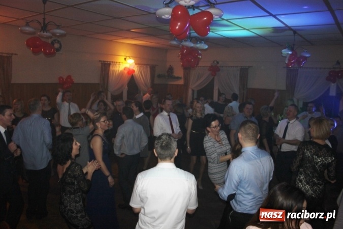 Zdjęcie w galerii na portalu naszraciborz.pl: Jubileuszowy bal walentynkowy Caritas w Wojnowicach  wiadomości z regionu