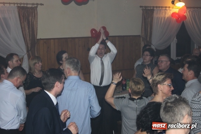 Zdjęcie w galerii na portalu naszraciborz.pl: Jubileuszowy bal walentynkowy Caritas w Wojnowicach  wiadomości z regionu