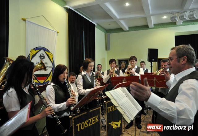 Zdjęcie w galerii na portalu naszraciborz.pl: 20 lat DFK: Geburtstag starszej generacji wiadomości z regionu