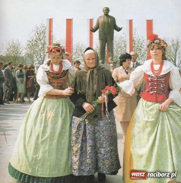 Zdjęcie w galerii na portalu naszraciborz.pl: Racibórz - kobiety czasów PRL-u. Zobacz archiwalne zdjęcia wiadomości z regionu
