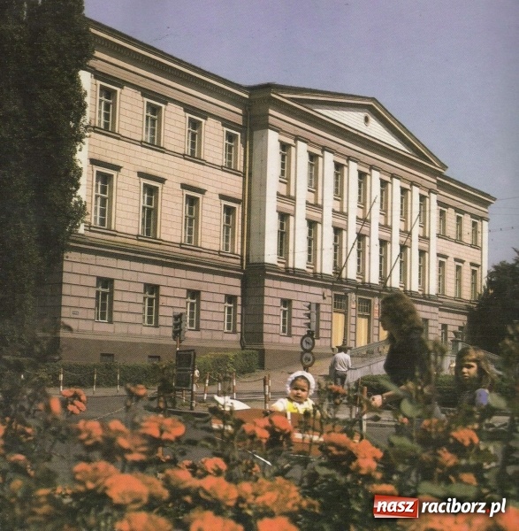 Zdjęcie w galerii na portalu naszraciborz.pl: Racibórz - kobiety czasów PRL-u. Zobacz archiwalne zdjęcia wiadomości z regionu