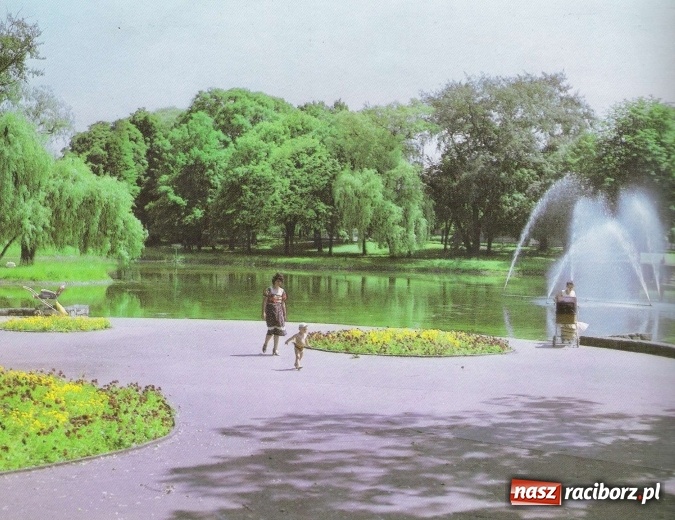 Zdjęcie w galerii na portalu naszraciborz.pl: Racibórz - kobiety czasów PRL-u. Zobacz archiwalne zdjęcia wiadomości z regionu