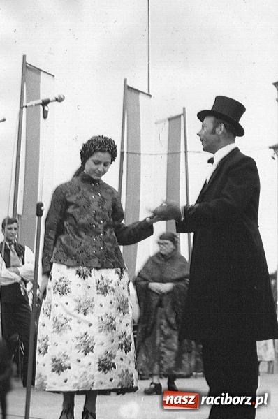 Zdjęcie w galerii na portalu naszraciborz.pl: Racibórz - kobiety czasów PRL-u. Zobacz archiwalne zdjęcia wiadomości z regionu