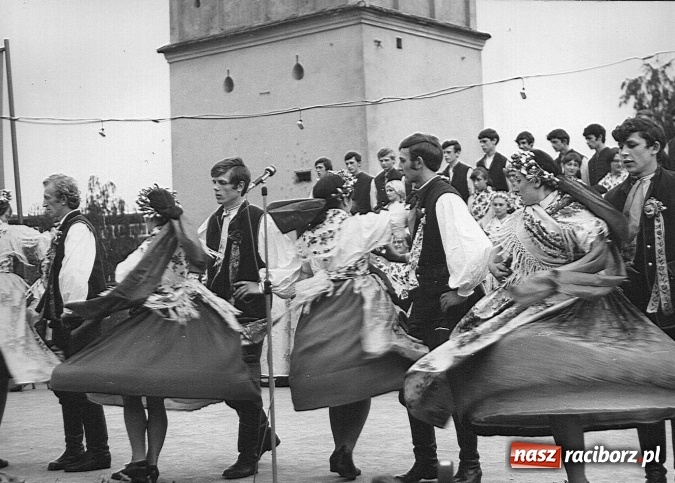 Zdjęcie w galerii na portalu naszraciborz.pl: Racibórz - kobiety czasów PRL-u. Zobacz archiwalne zdjęcia wiadomości z regionu