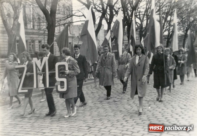 Zdjęcie w galerii na portalu naszraciborz.pl: Racibórz - kobiety czasów PRL-u. Zobacz archiwalne zdjęcia wiadomości z regionu