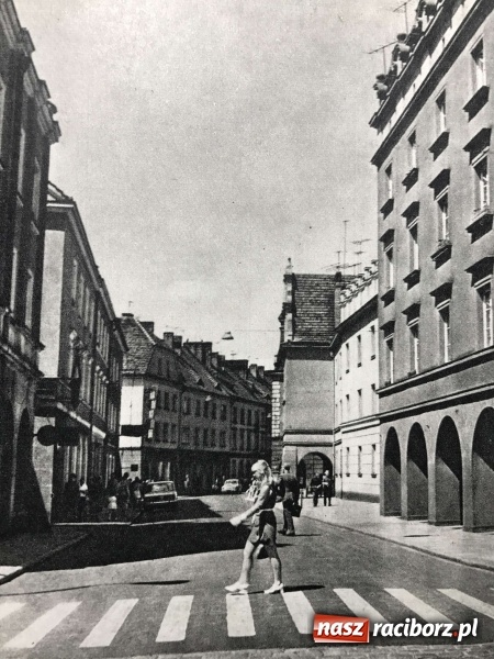 Zdjęcie w galerii na portalu naszraciborz.pl: Racibórz - kobiety czasów PRL-u. Zobacz archiwalne zdjęcia wiadomości z regionu