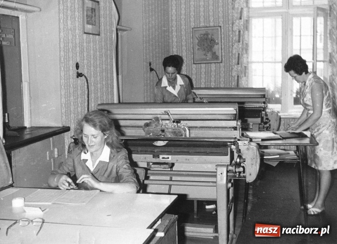 Zdjęcie w galerii na portalu naszraciborz.pl: Racibórz - kobiety czasów PRL-u. Zobacz archiwalne zdjęcia wiadomości z regionu
