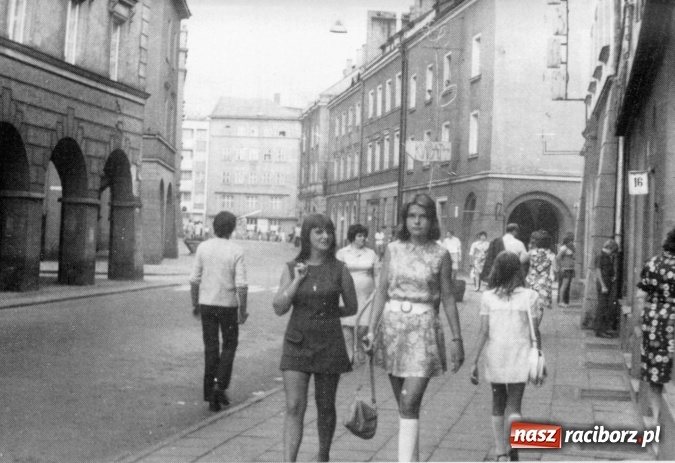 Zdjęcie w galerii na portalu naszraciborz.pl: Racibórz - kobiety czasów PRL-u. Zobacz archiwalne zdjęcia wiadomości z regionu