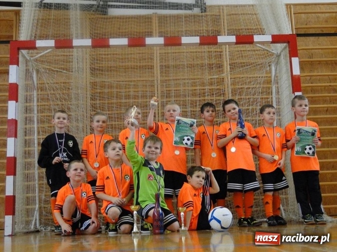 Zdjęcie w galerii na portalu naszraciborz.pl: Udany start młodych piłkarzy Tworkowa na turniejach w Brzegu i Šilheřovicach wiadomości z regionu