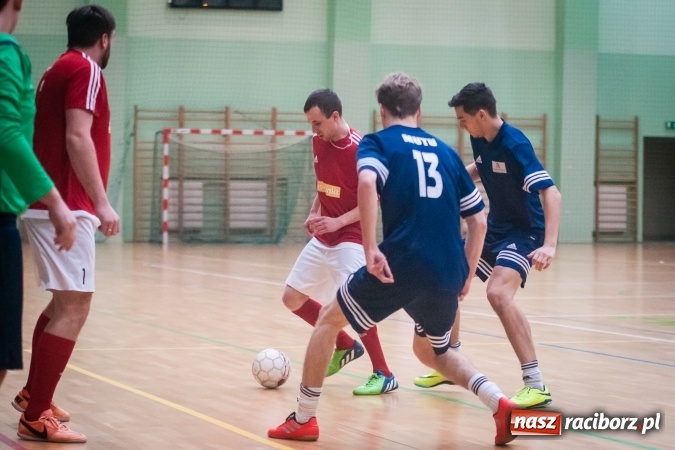 Zdjęcie w galerii na portalu naszraciborz.pl: Niedziela z HLPN. Galaktikos nowym mistrzem I ligi wiadomości z regionu